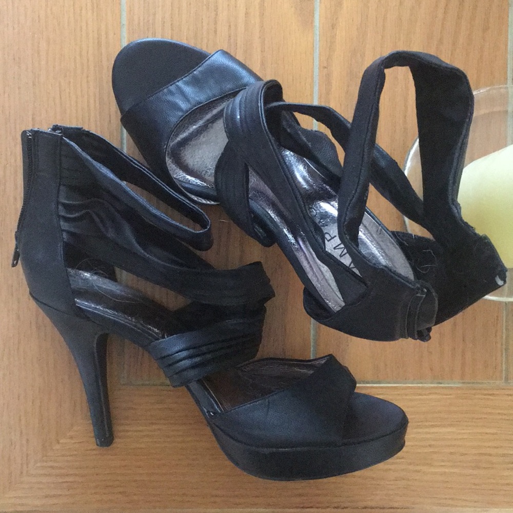 Brand new strappy heels